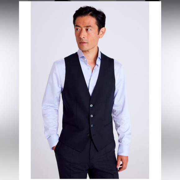 Hugo Boss waistcoat - Picture 1 of 6